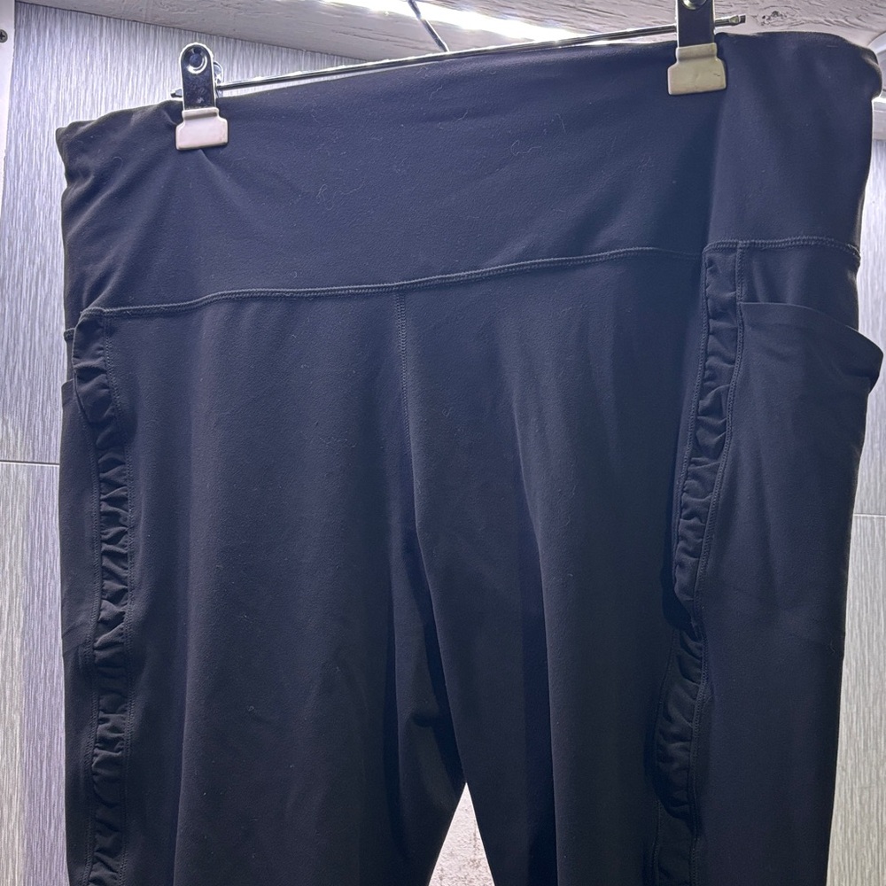 ATHLETA STASH SALUTATION RUCH JOGGERS